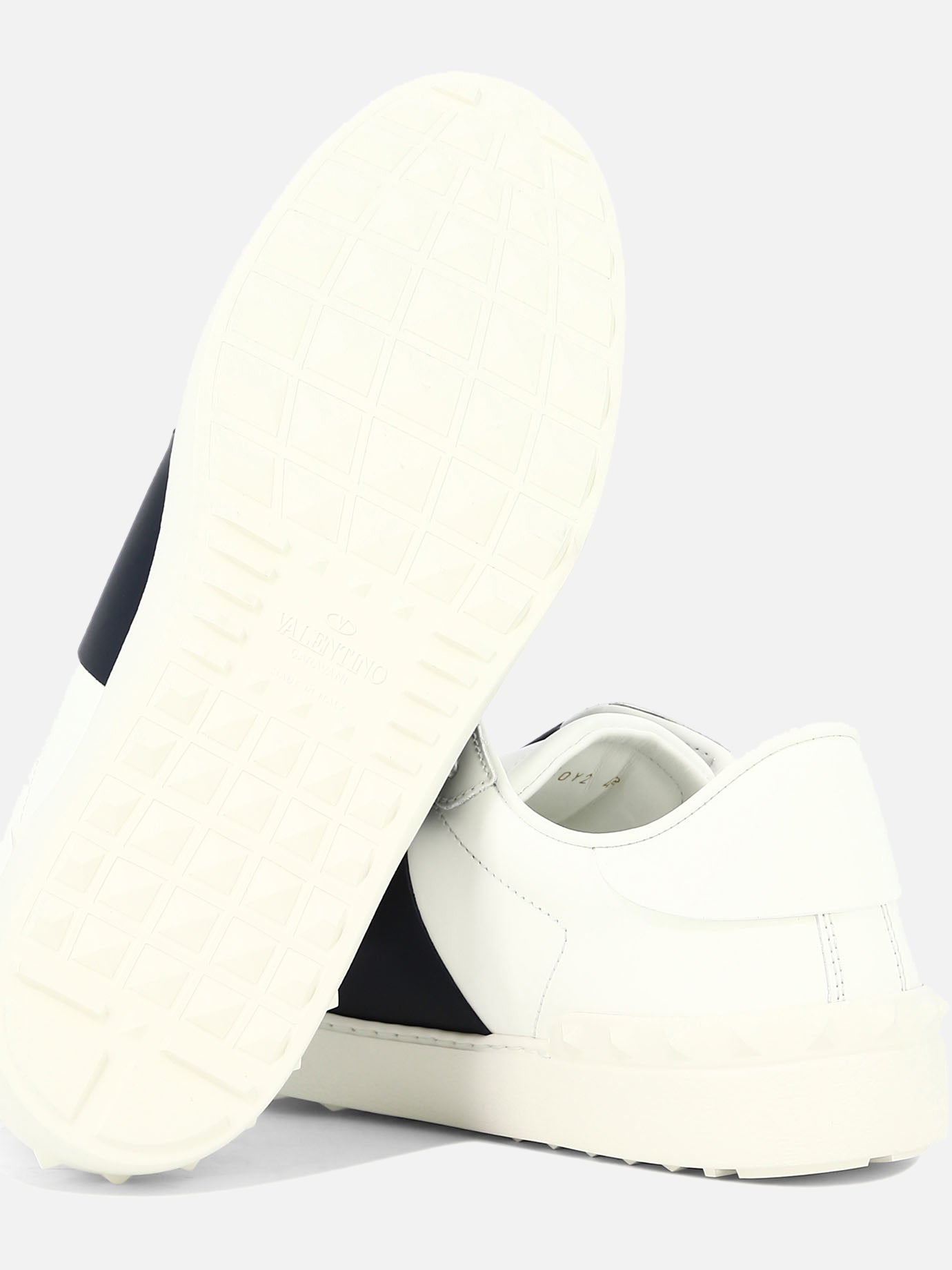Low top sneakers 100% leather - 100% rubber  White - Valentino Garavani Men | PDP | VIETTI Online Store | Zoom-Modal_5
