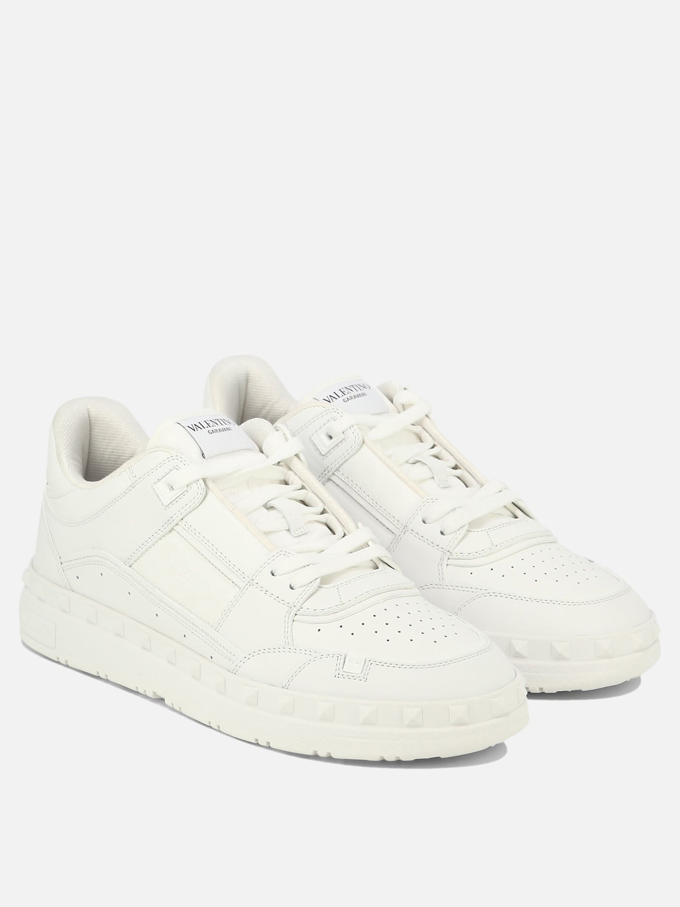 Low top sneakers 100% leather - 100% rubber  White - Valentino Garavani Men | PDP | VIETTI Online Store | thumbnail_2