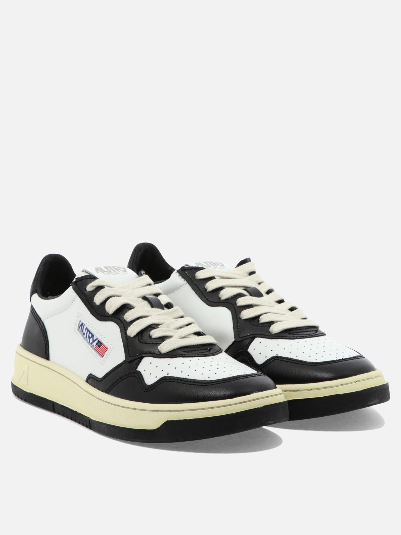 Autry "Medalist Low" sneakers Black