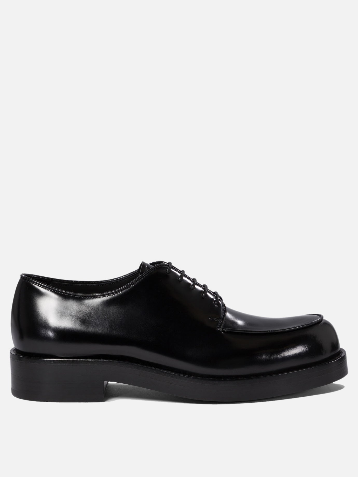 Brushed leather lace-up shoes
