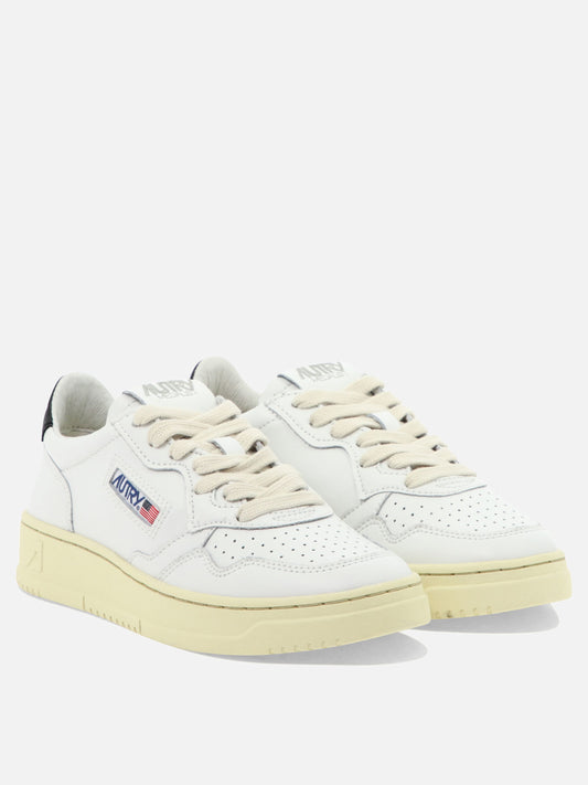 Low top sneakers 100% cow leather - 100% rubber  White - Autry Women | PLP | VIETTI Online Store | 2
