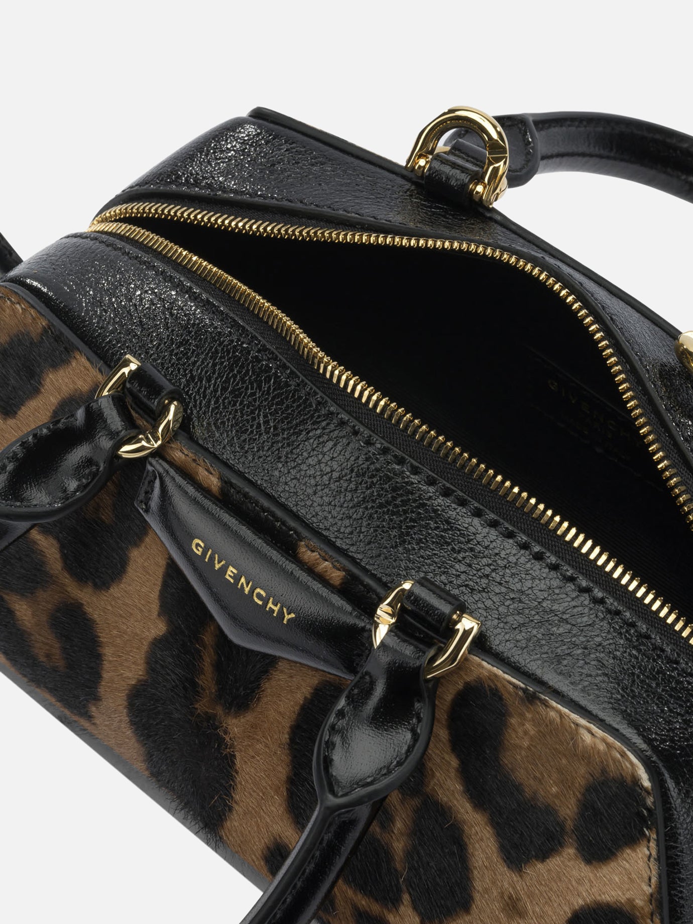 Small bags 100% calf leather  Black - Givenchy Women | PDP | VIETTI Online Store | Zoom-Modal_5
