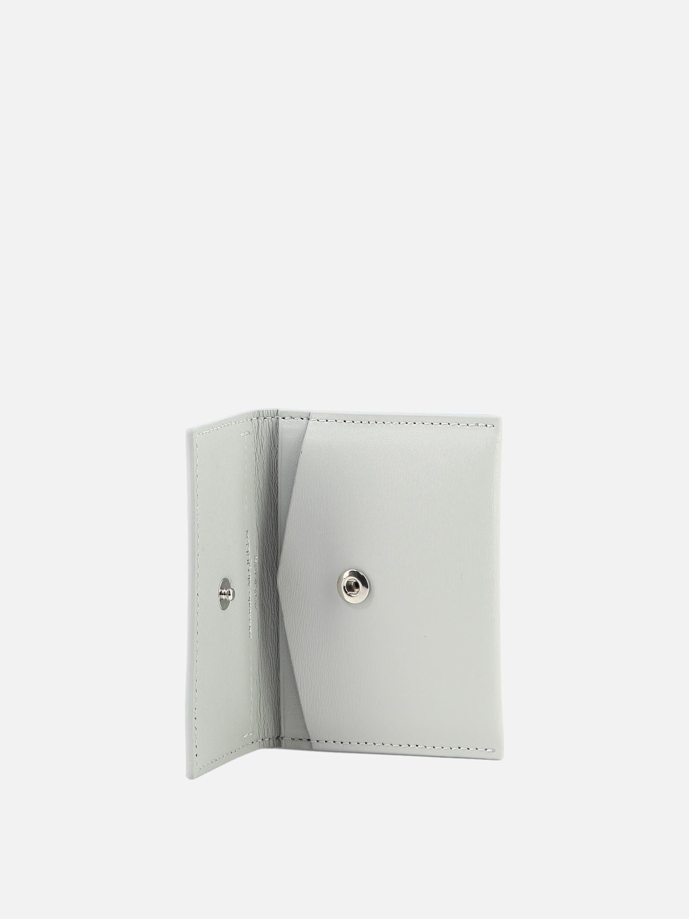 "Skull" card holder