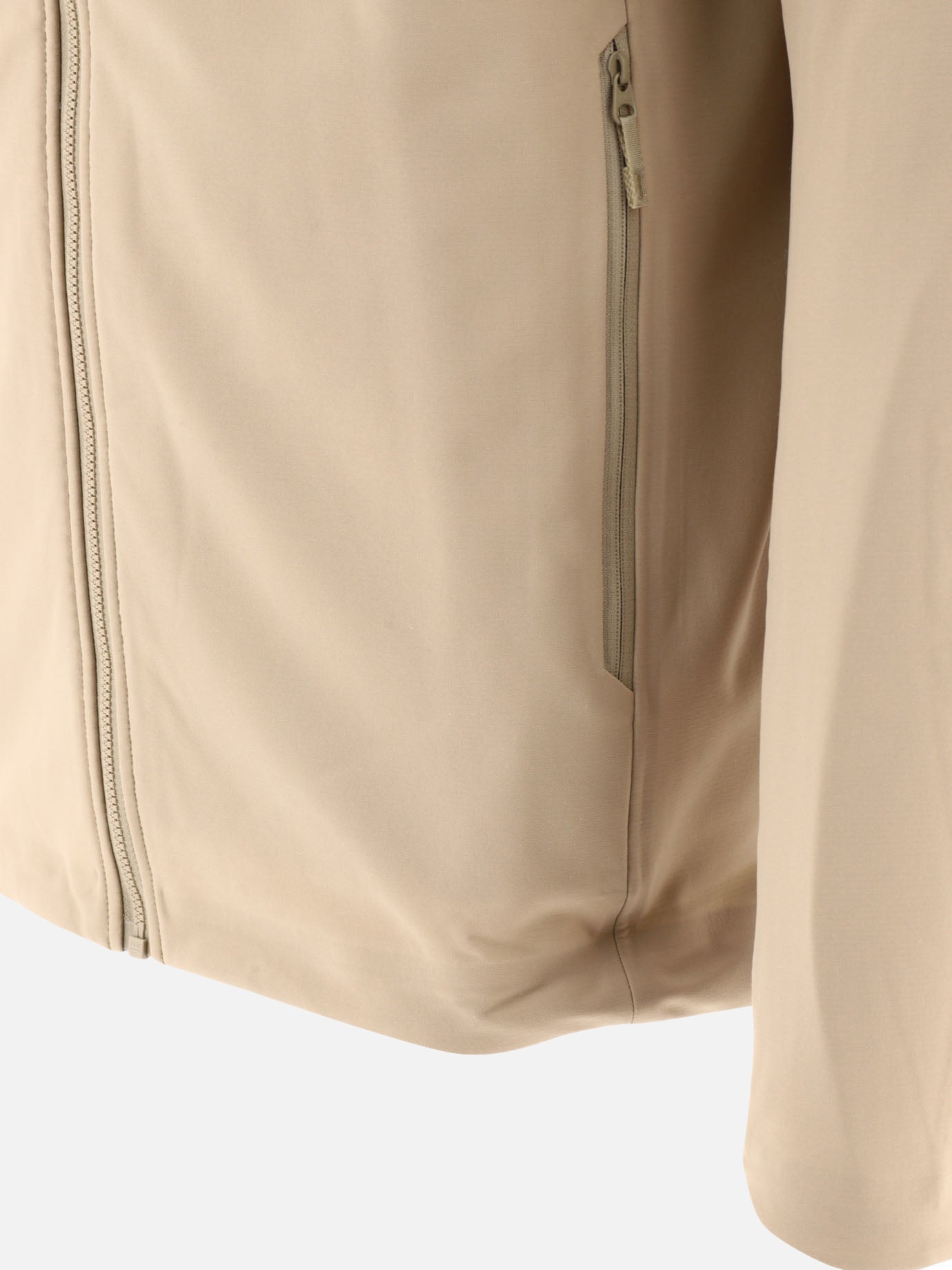 Technical jackets 49% polyester 35% nylon 16% elastane  Beige - Arc'teryx Men | PDP | VIETTI Online Store | Zoom-Modal_4
