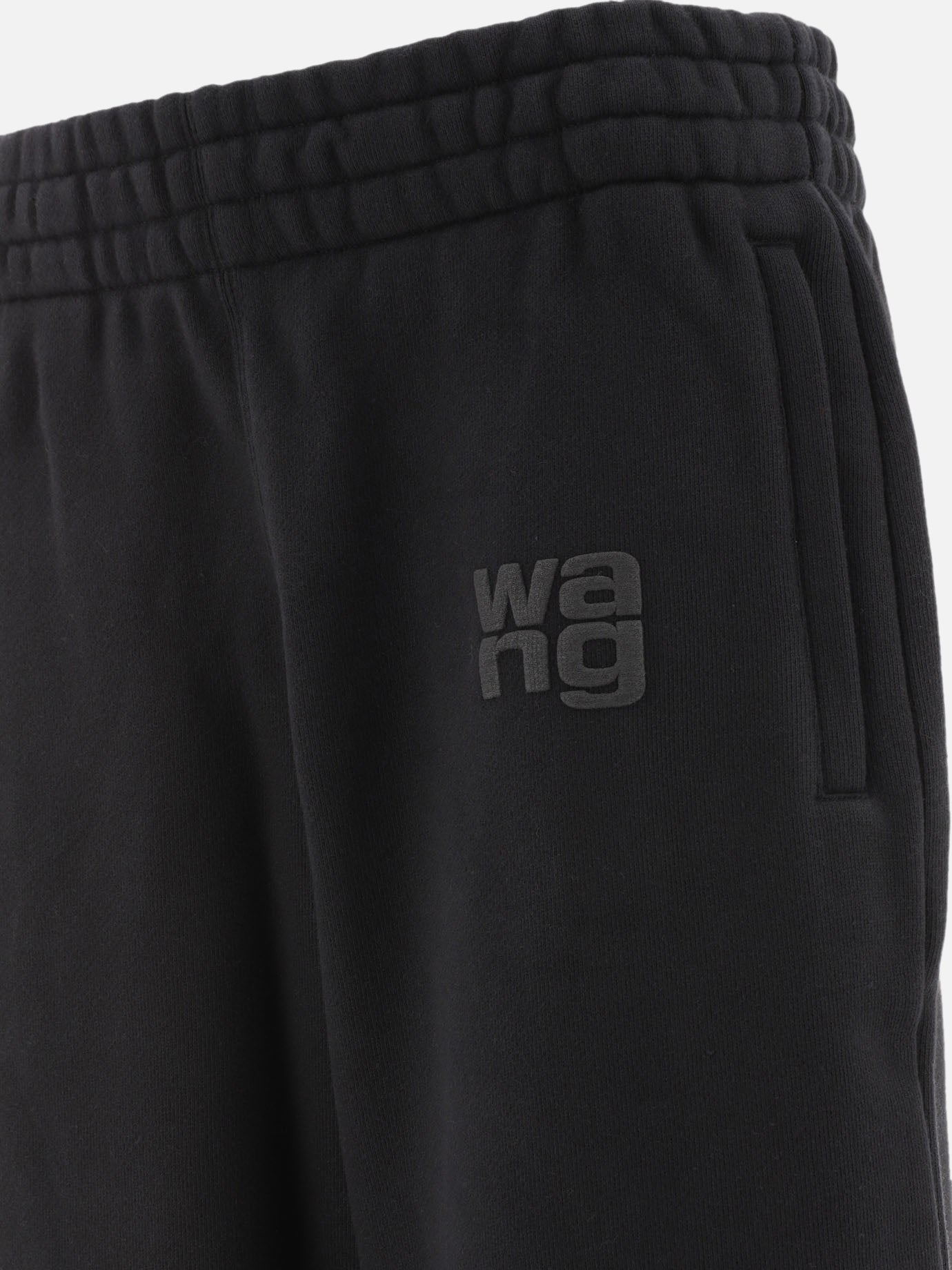 Joggers with rubberised logo