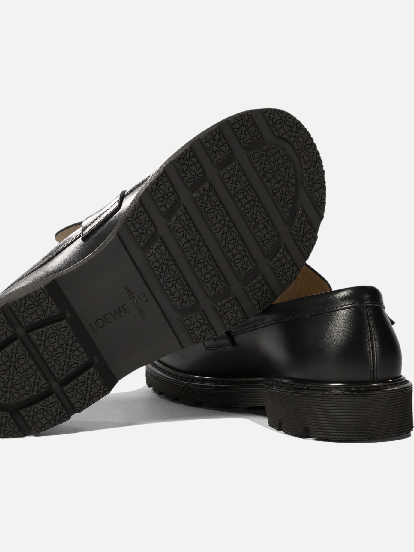 "Blaze" loafer in calfskin