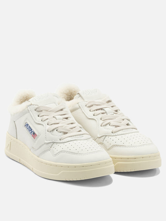 Low top sneakers 100% cow leather - 100% rubber  White - Autry Women | PLP | VIETTI Online Store | 2
