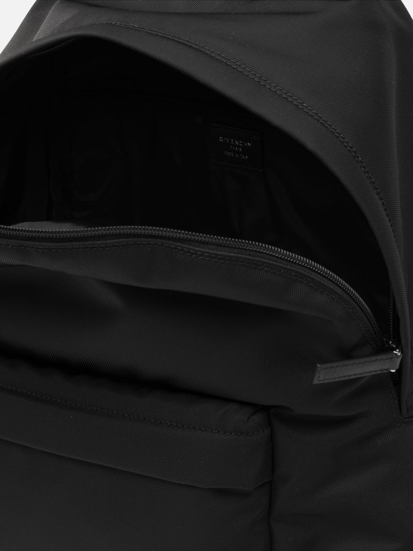 Classic backpacks Solid colour  Black - Givenchy Men | PDP | VIETTI Online Store | Zoom-Modal_5
